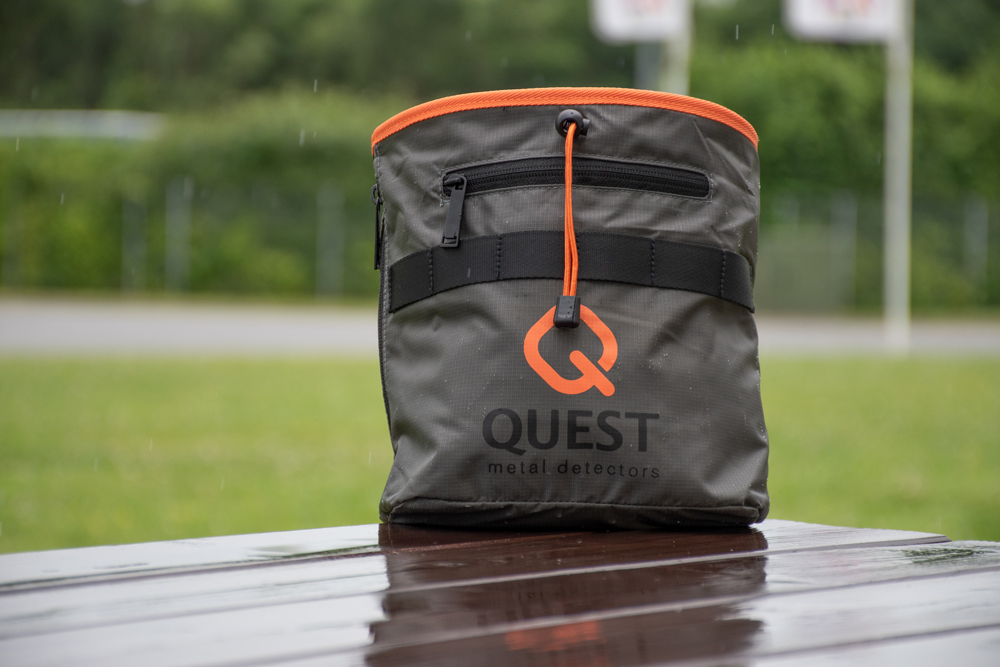 Quest Fundtasche grau